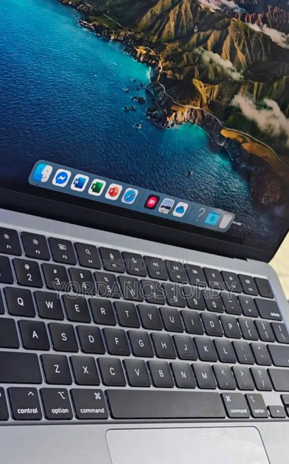 New Laptop Apple MacBook Air 2022 M2 8GB Apple M2 SSD 512GB