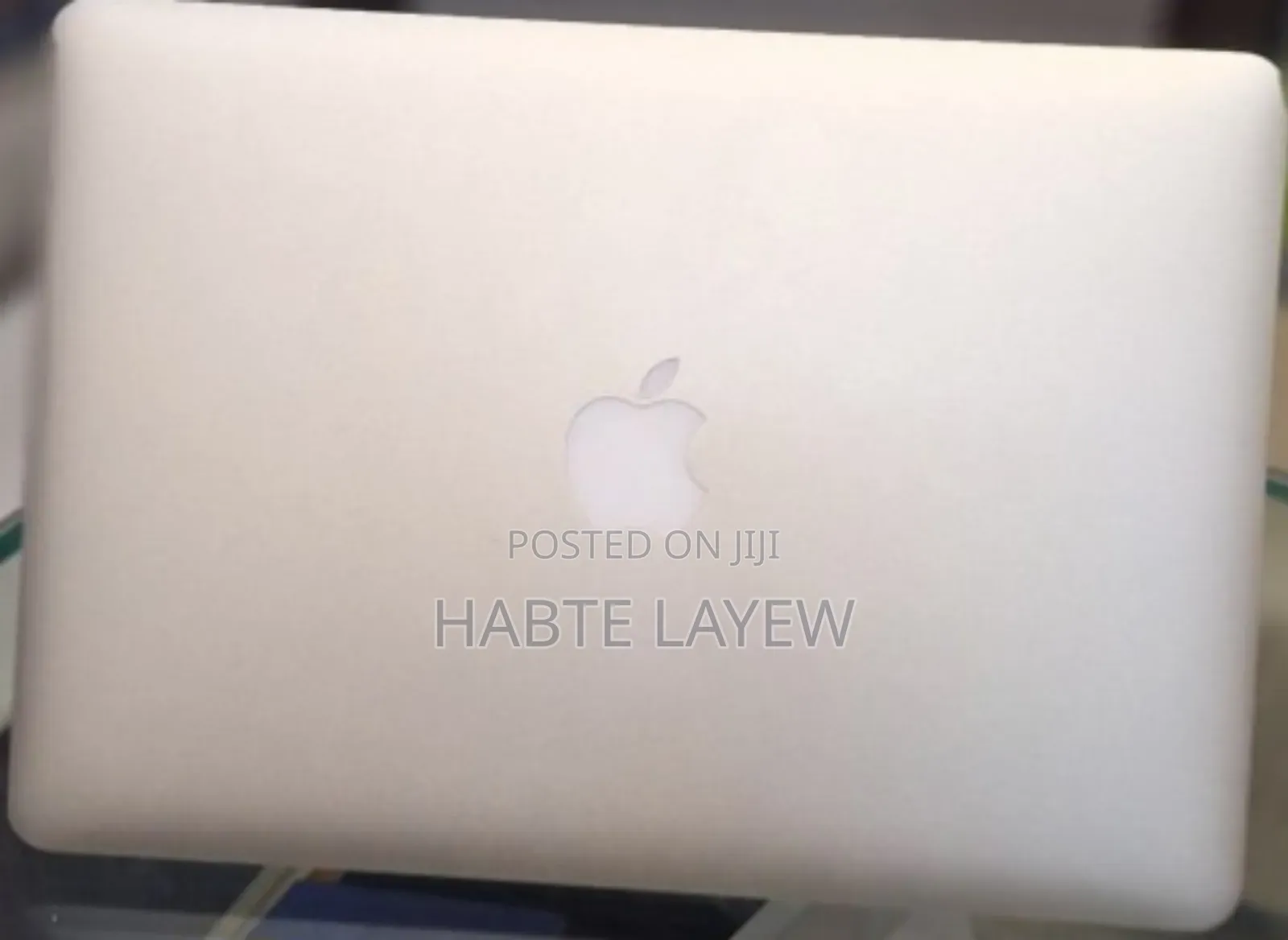 New Laptop Apple MacBook Pro 2017 8GB Intel Core I5 SSD 512GB