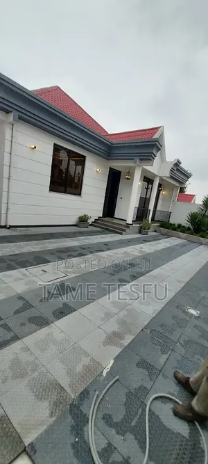 Furnished 5bdrm Villa in ወሰን, Yeka for sale