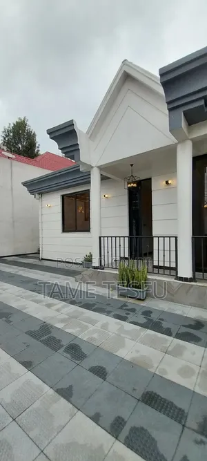 Furnished 5bdrm Villa in ወሰን, Yeka for sale
