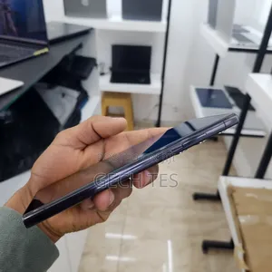 New Samsung Galaxy S23 256 GB Black