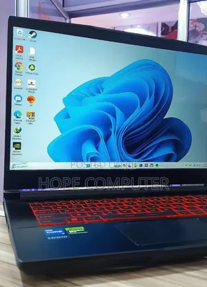 New Laptop MSI GE66 Raider 16GB Intel Core I7 SSD 1T