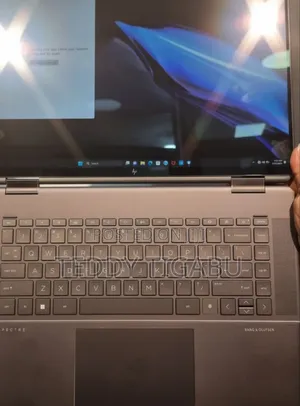 New Laptop HP Spectre X360 16GB Intel Core I7 SSD 512GB