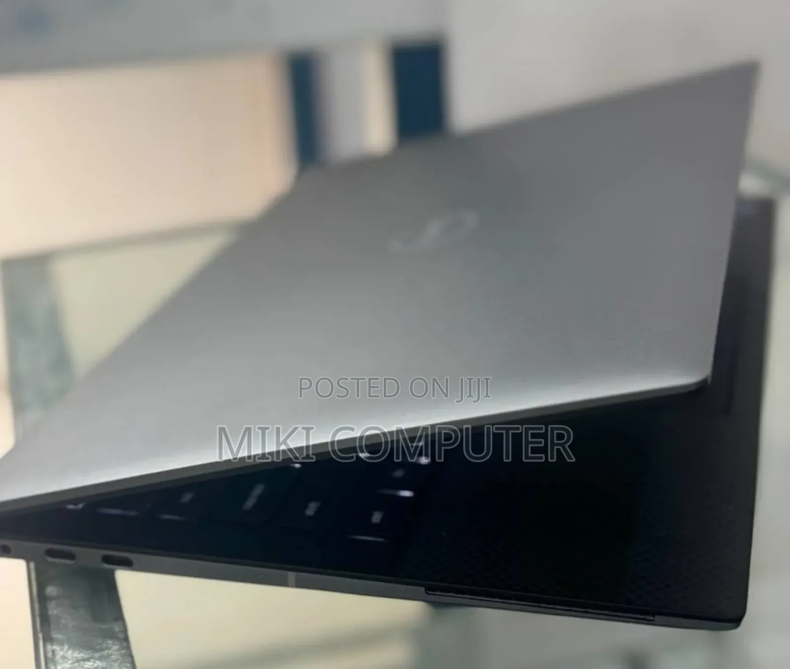 New Laptop Dell Precision 15 3520 16GB Intel Core I7 SSD 1T