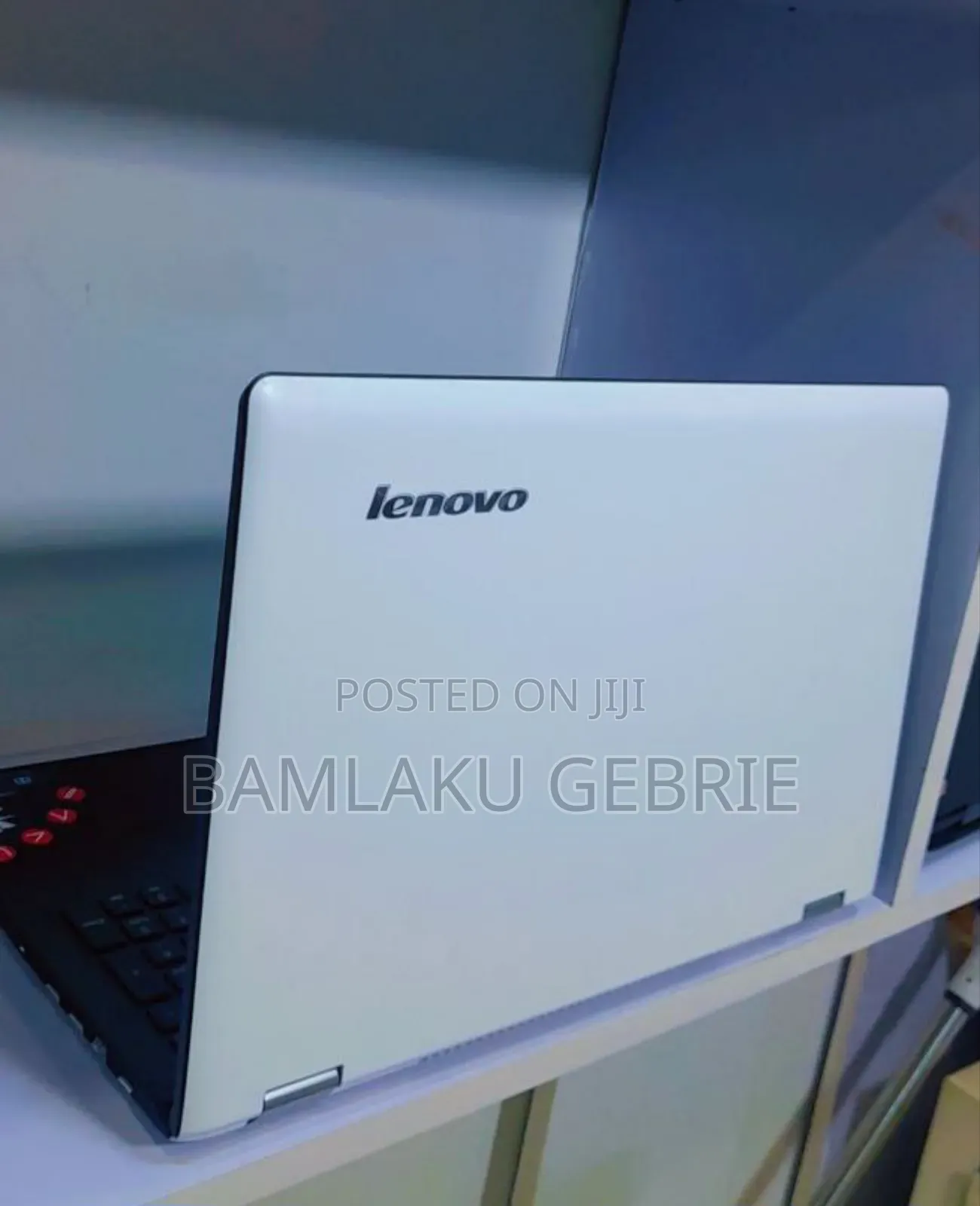 New Laptop Lenovo Yoga 700 8GB Intel Core I5 SSD 1T