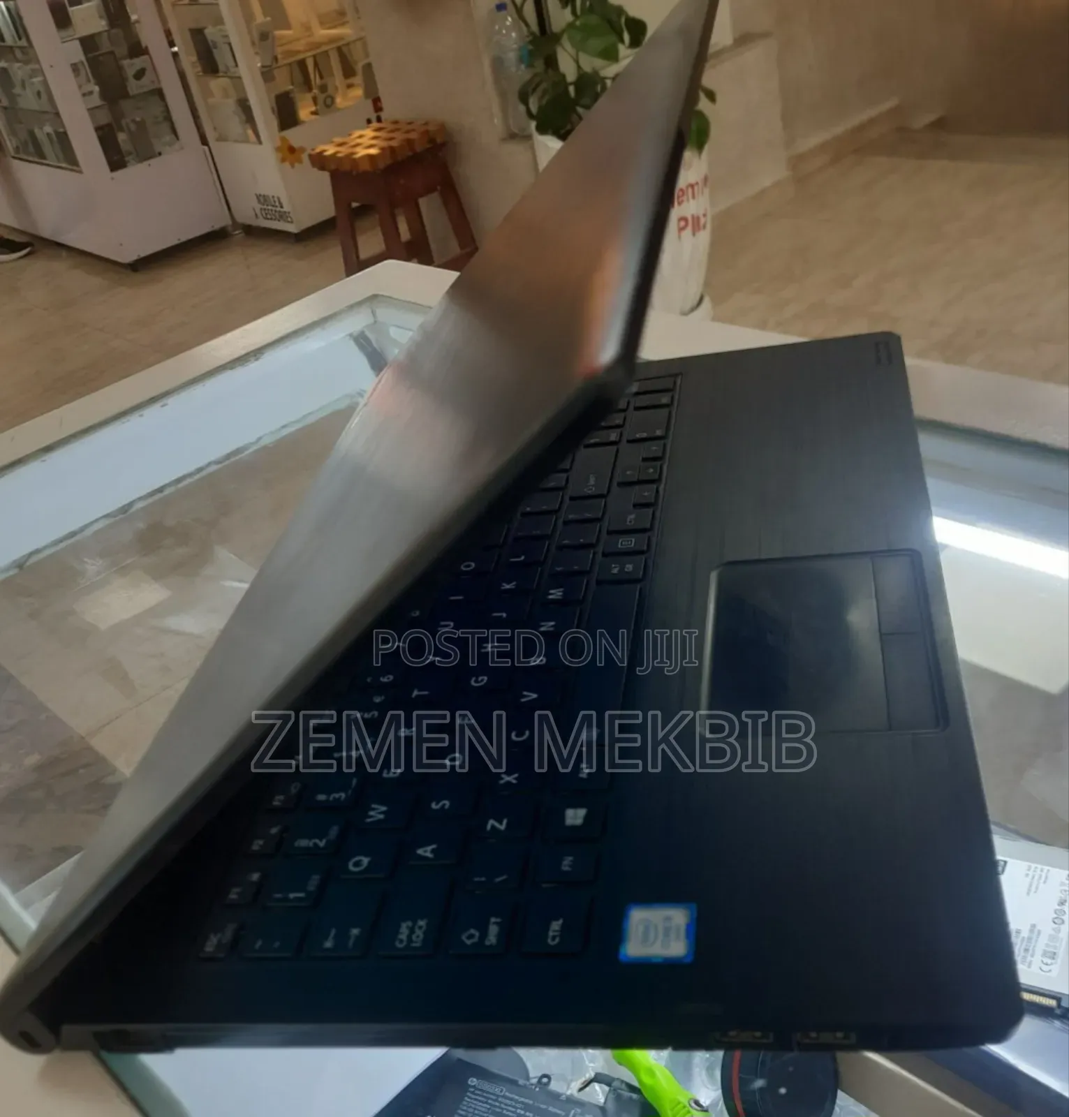 New Laptop Toshiba Satellite C55 4GB Intel Core I7 SSD 1T