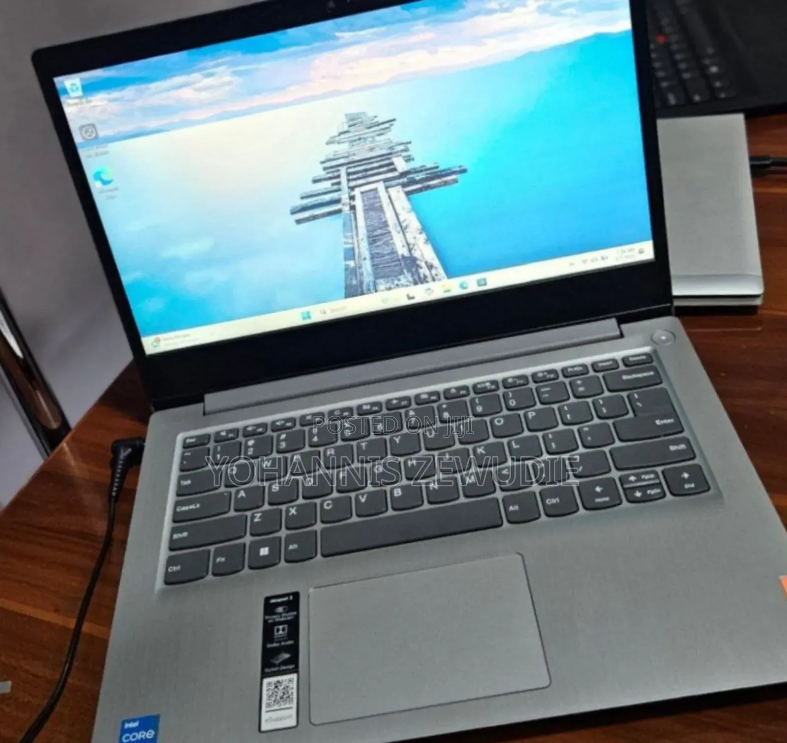 New Laptop Lenovo IdeaPad 100 8GB Intel Core I3 SSD 256GB