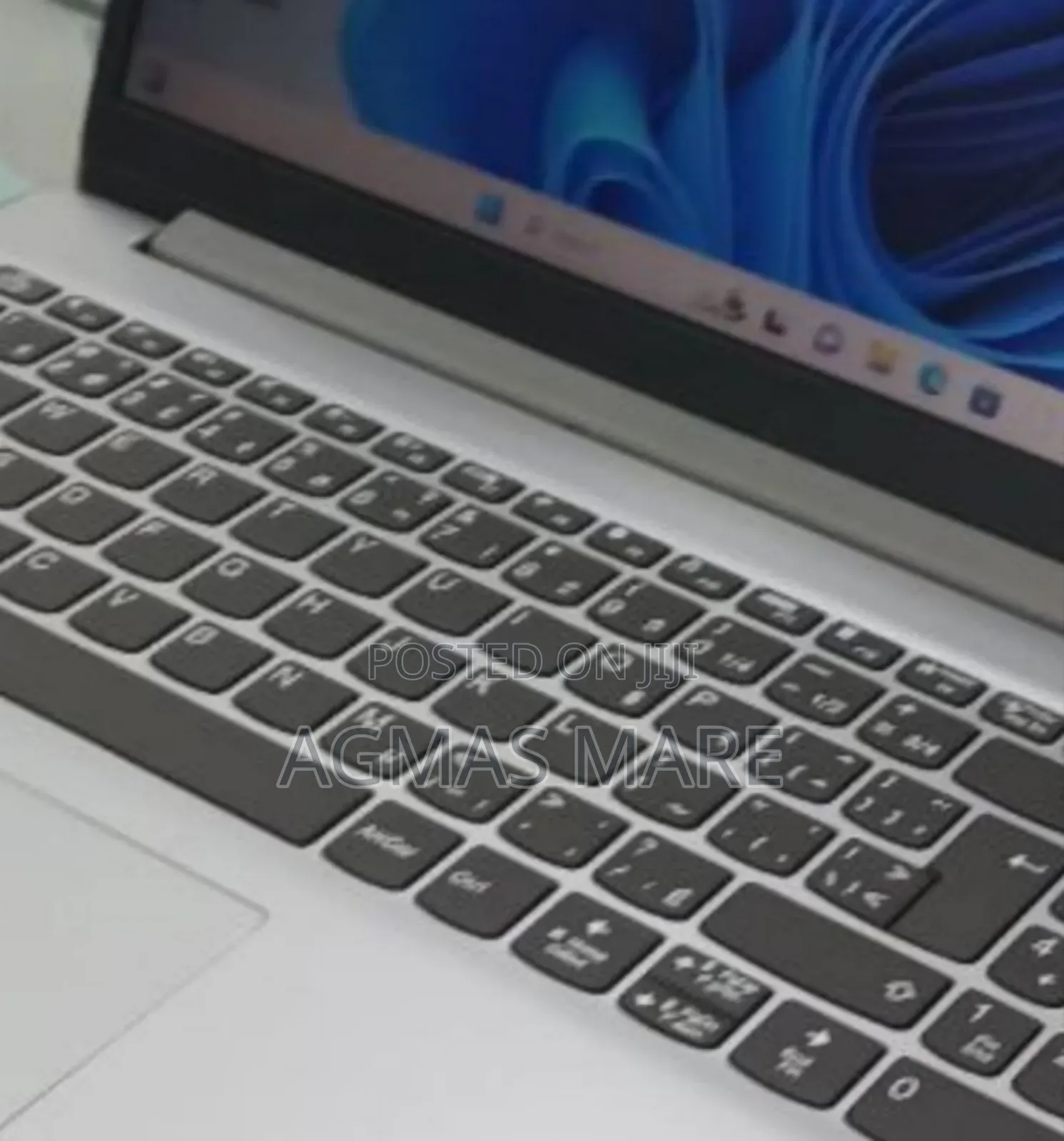 New Laptop Lenovo IdeaPad 1 4GB AMD SSD 128GB