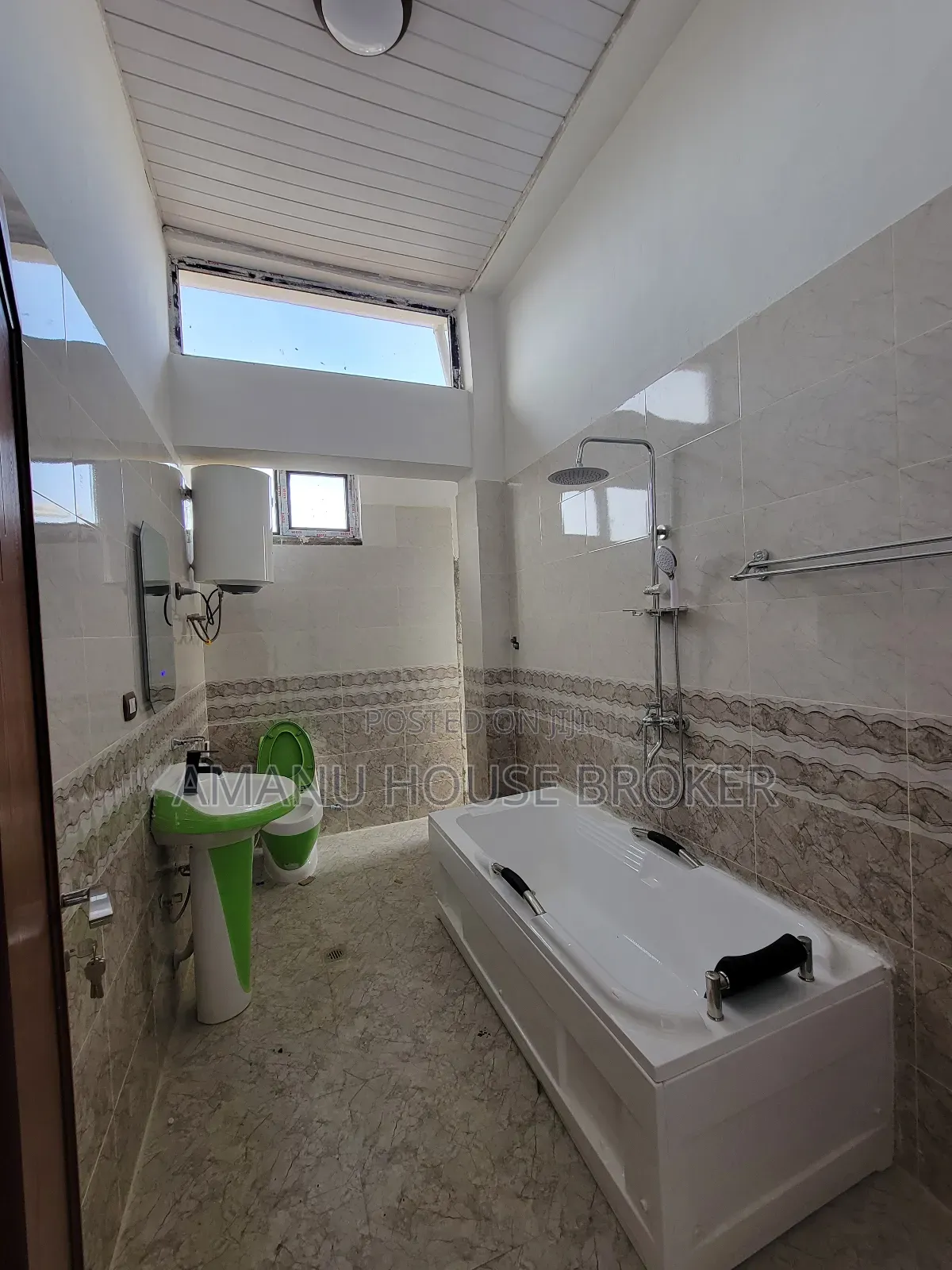 8bdrm House in Addis Abeba, Yeka for rent