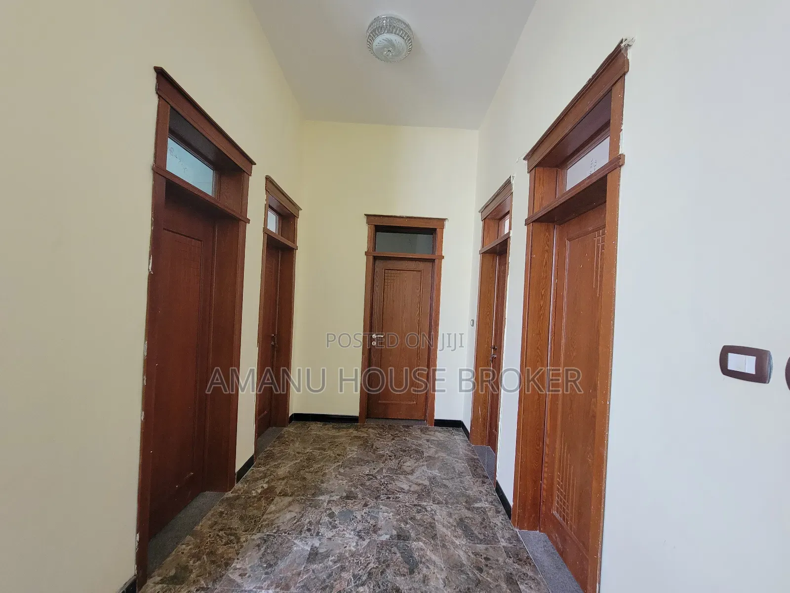 8bdrm House in Addis Abeba, Yeka for rent