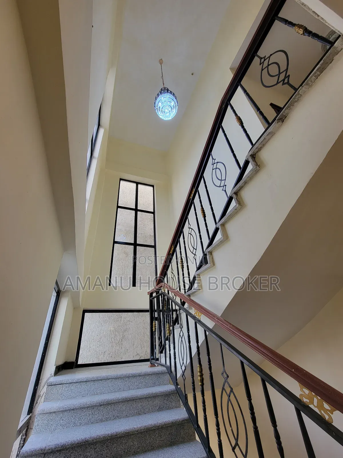 8bdrm House in Addis Abeba, Yeka for rent