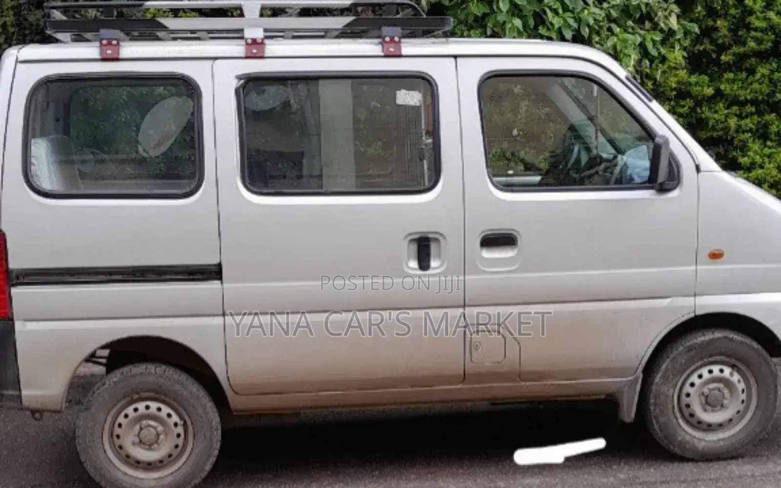 Suzuki Eeco 2024 Silver