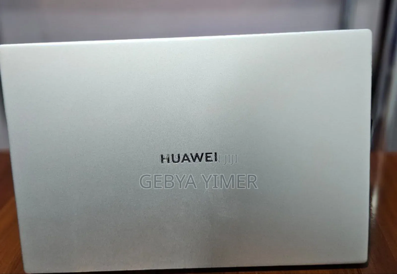 New Laptop Huawei MateBook 13 WRT-W19E 8GB Intel Core I5 HDD 512GB