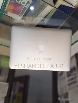 New Laptop Apple MacBook Air 2017 8GB Intel Core I5 SSD 256GB