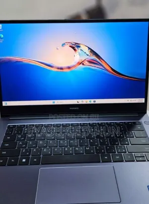 Photo - New Laptop Huawei MateBook 13 WRT-W19E 8GB Intel Core I5 SSD 512GB