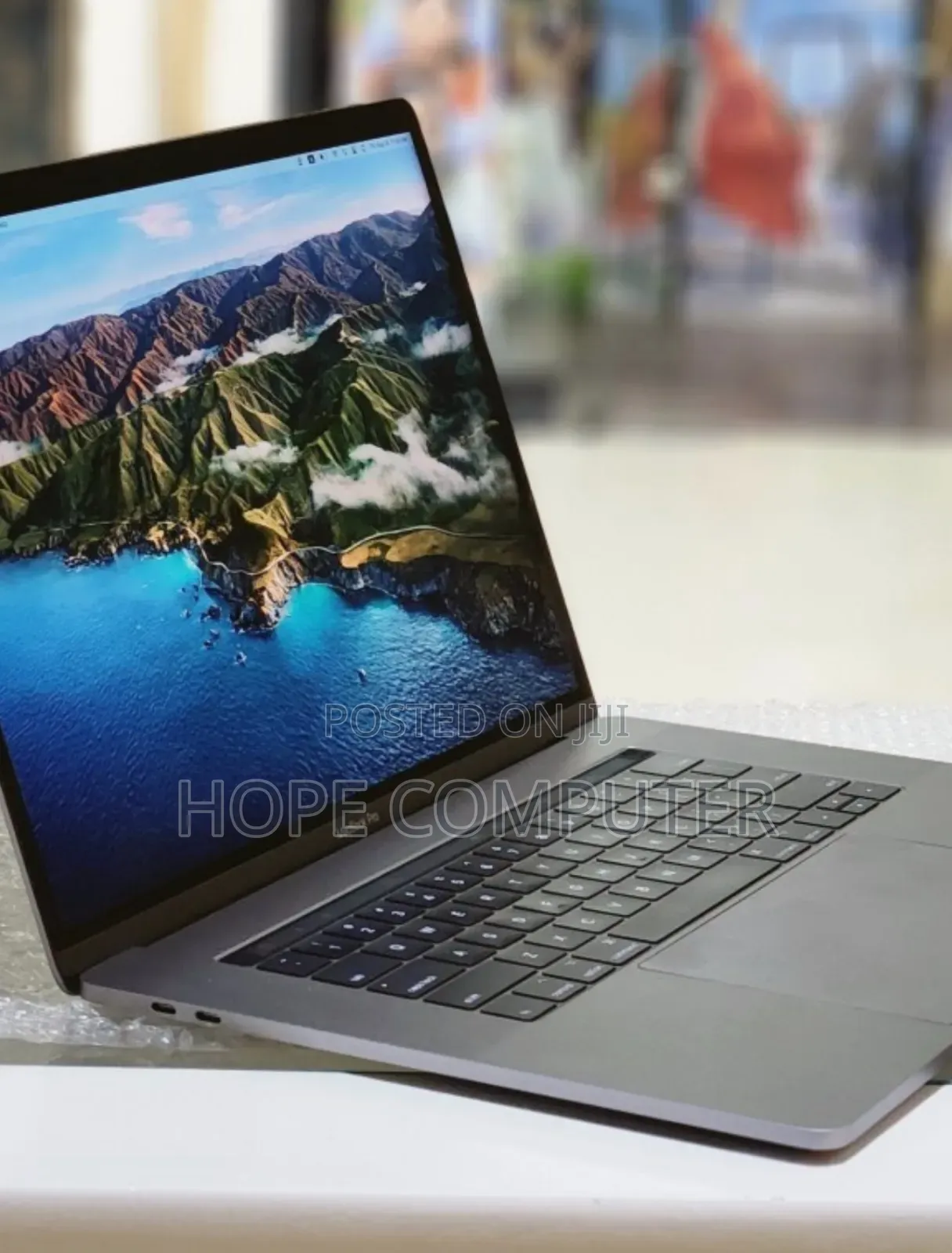 New Laptop Apple MacBook Pro 2017 16GB Intel Core I7 SSD 512GB