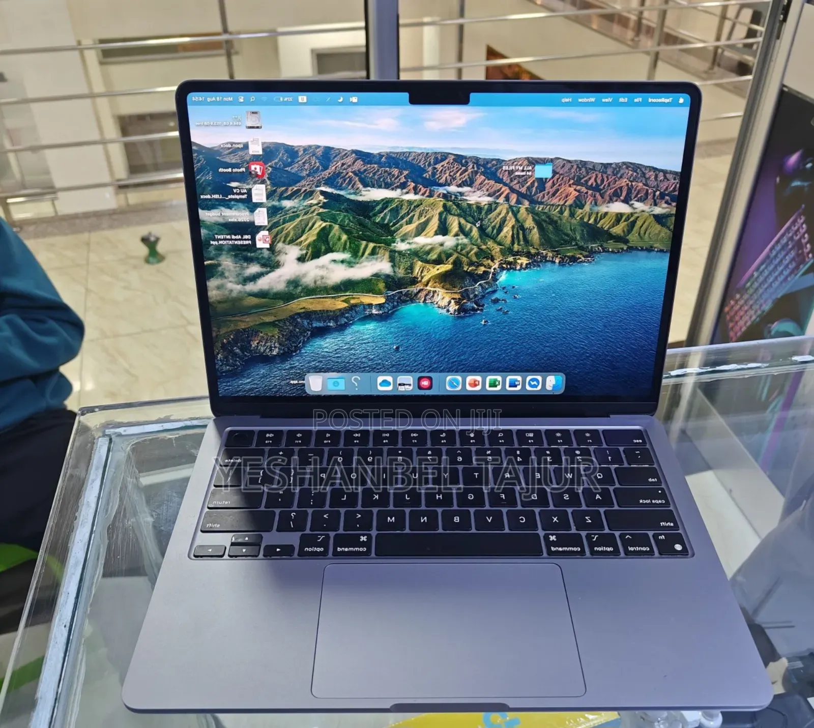 New Laptop Apple MacBook Air 2022 M2 16GB Apple M2 SSD 512GB