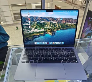 New Laptop Apple MacBook Air 2022 M2 16GB Apple M2 SSD 512GB