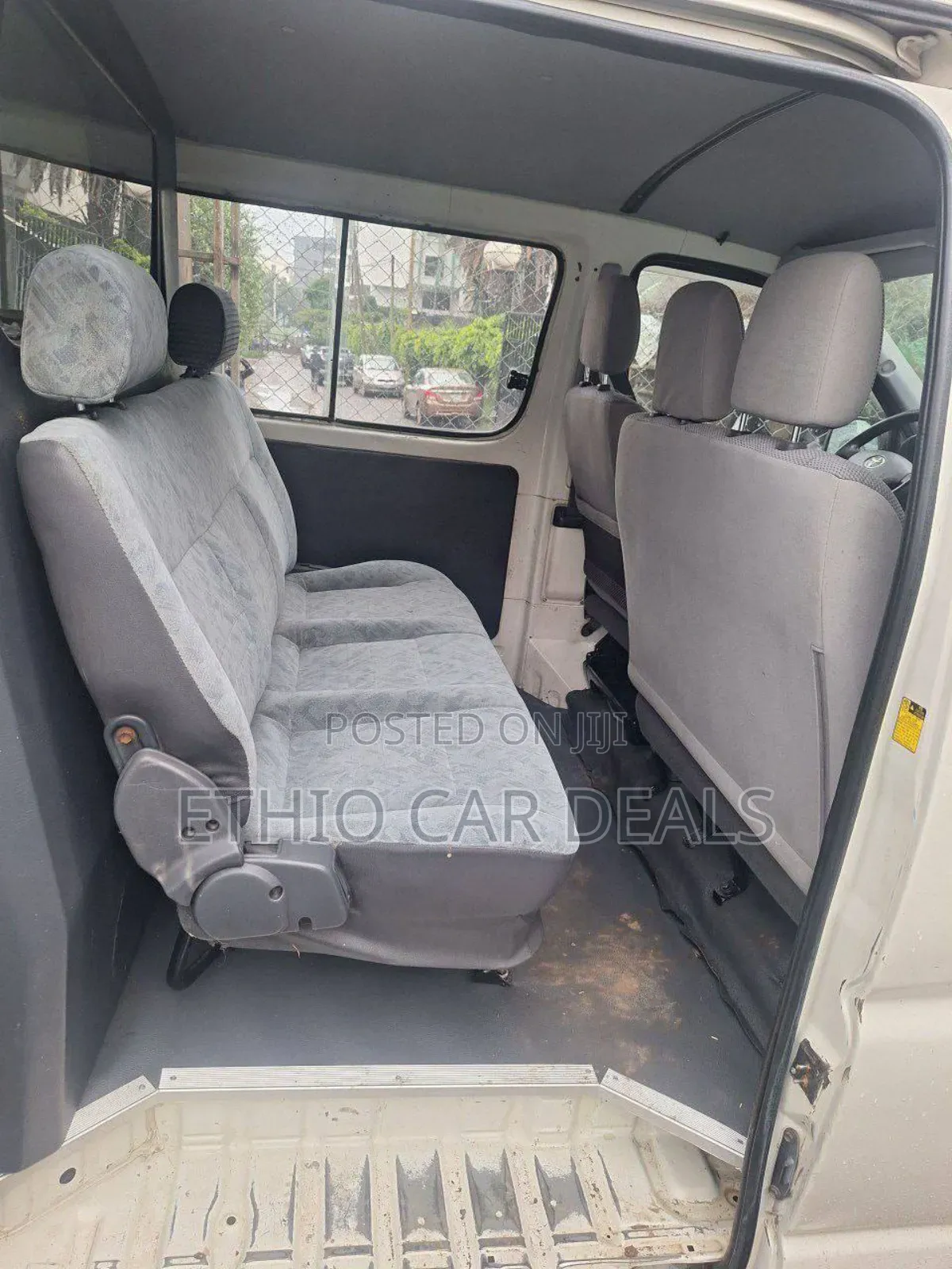 Toyota HiAce 2008 White