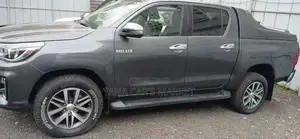 Toyota Hilux 2019 Gray