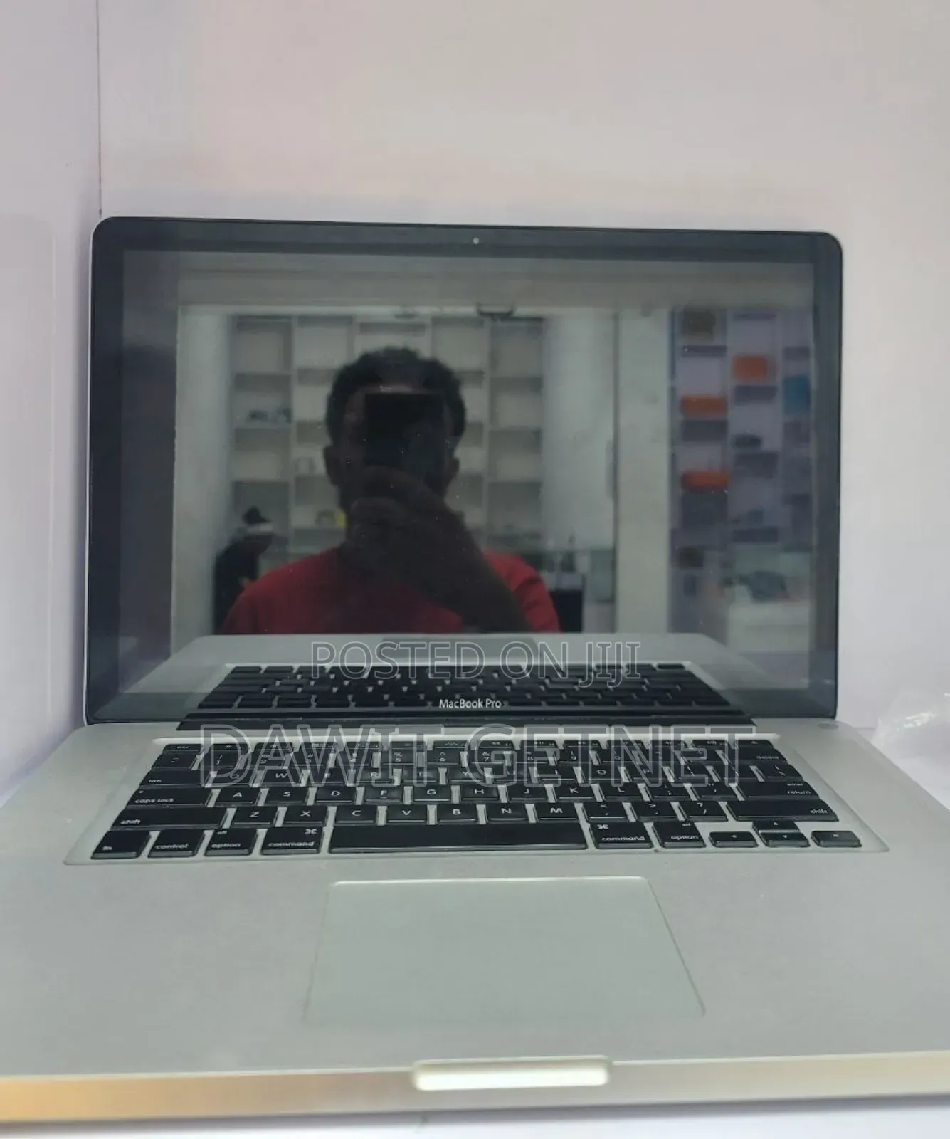 New Laptop Apple MacBook Pro 2019 8GB Intel Core I7 HDD 60GB