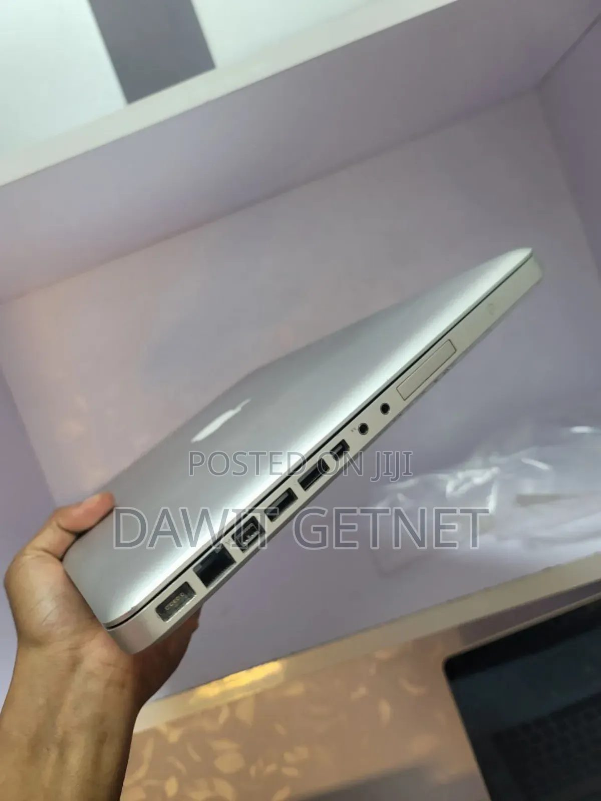 New Laptop Apple MacBook Pro 2019 8GB Intel Core I7 HDD 60GB