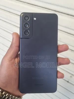 Photo - Samsung Galaxy S21 FE 128 GB Black