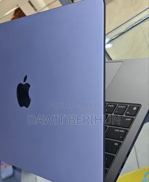 Photo - New Laptop Apple MacBook Air 8GB Intel Core I7 SSD 512GB