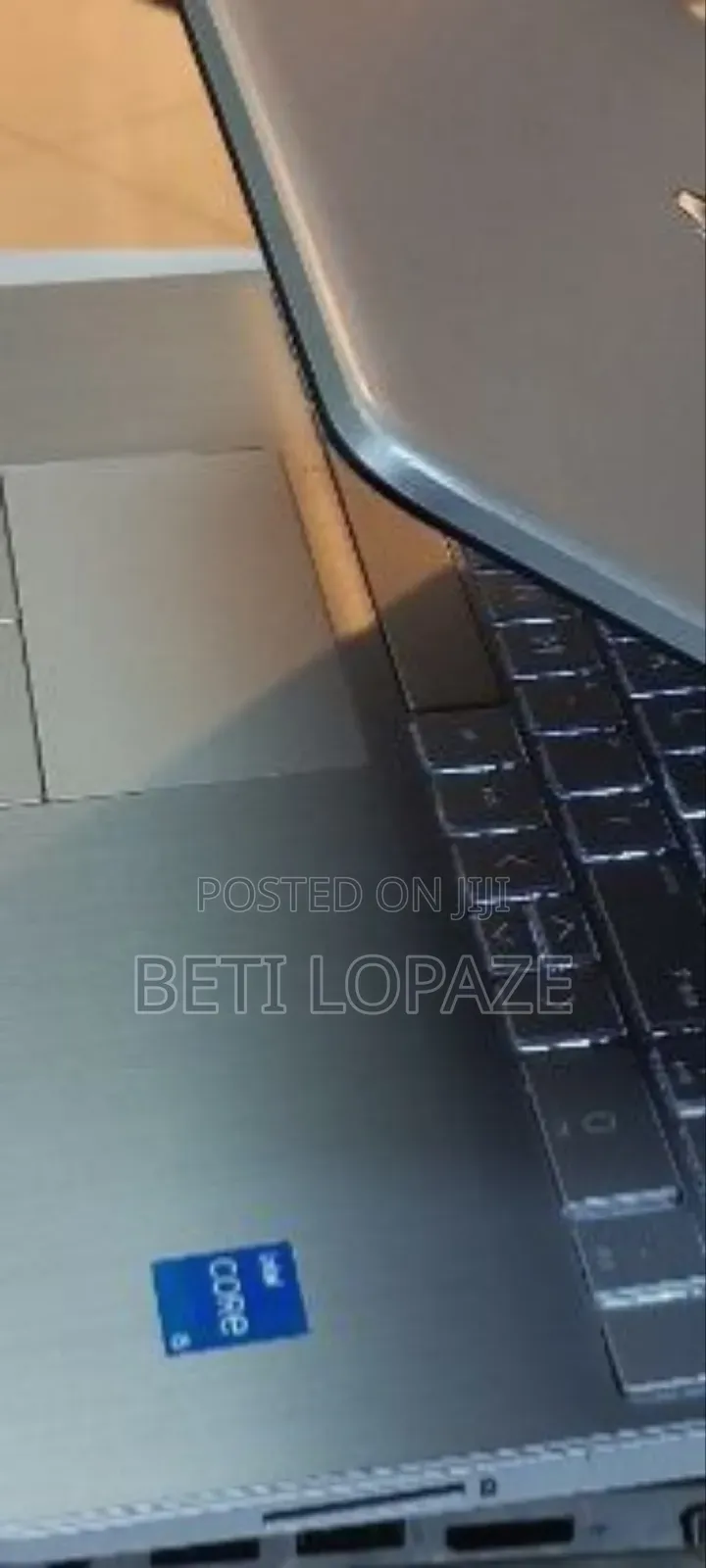 New Laptop HP Chromebook 14 16GB Intel Core I5 SSD 256GB