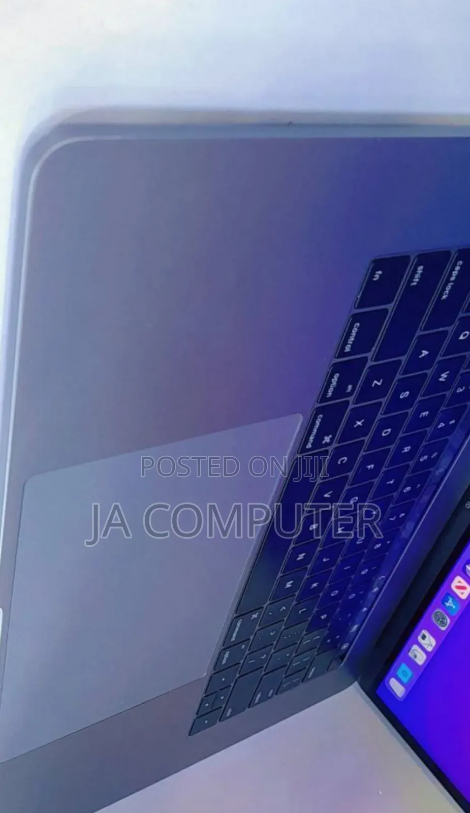 New Laptop Apple MacBook Pro 2017 16GB Intel Core I7 SSD 512GB