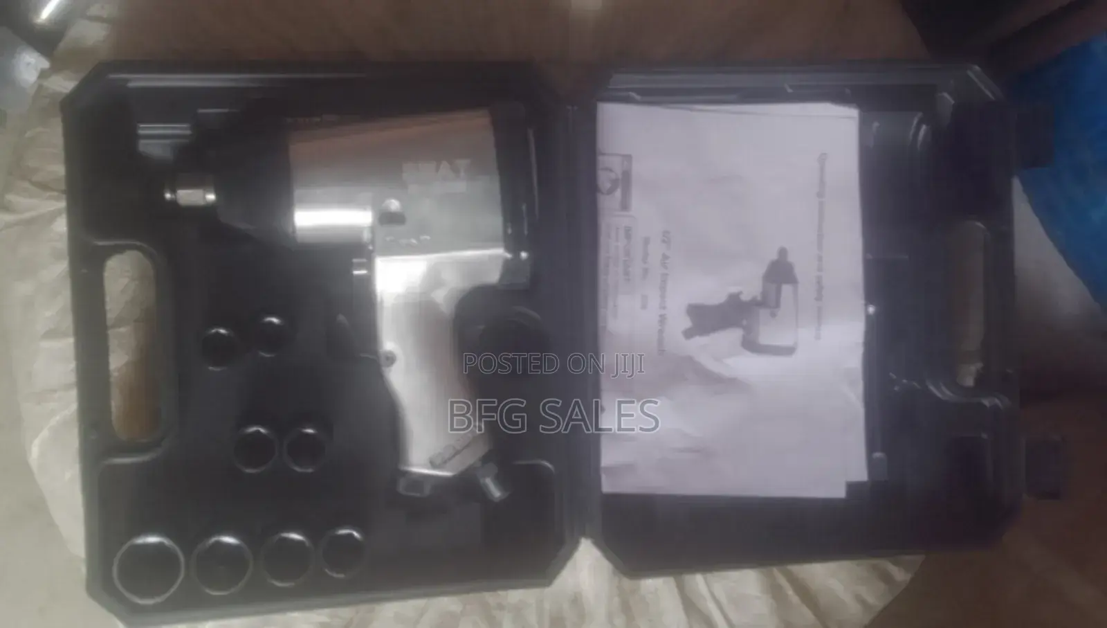 Air Impact Wrench (በነፋስ የሚሰራ ጎማ መፍቻ)