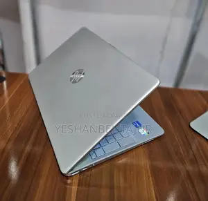 New Laptop HP Stream Notebook 8GB Intel Core I5 SSD 256GB