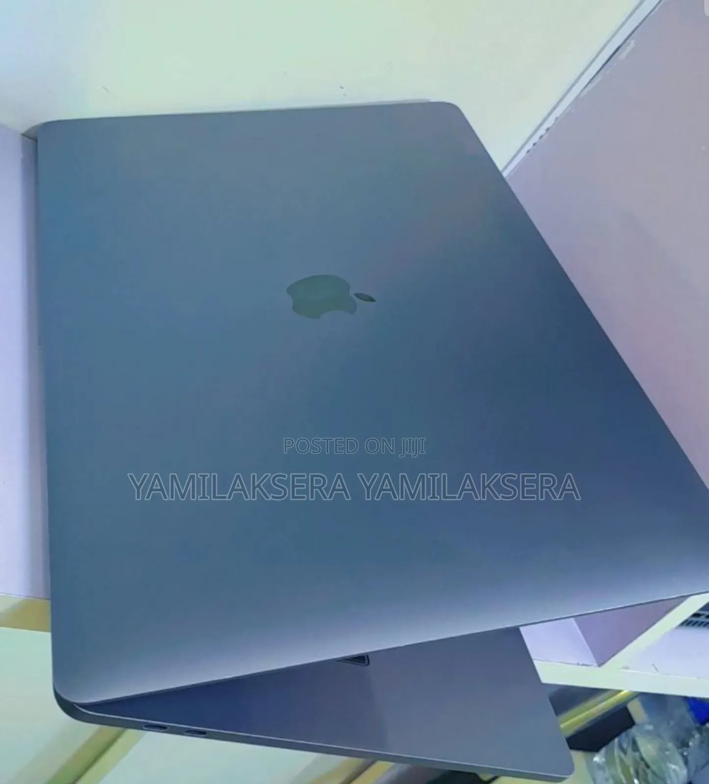 New Laptop Apple MacBook Pro 2017 16GB Intel Core I7 SSD 512GB