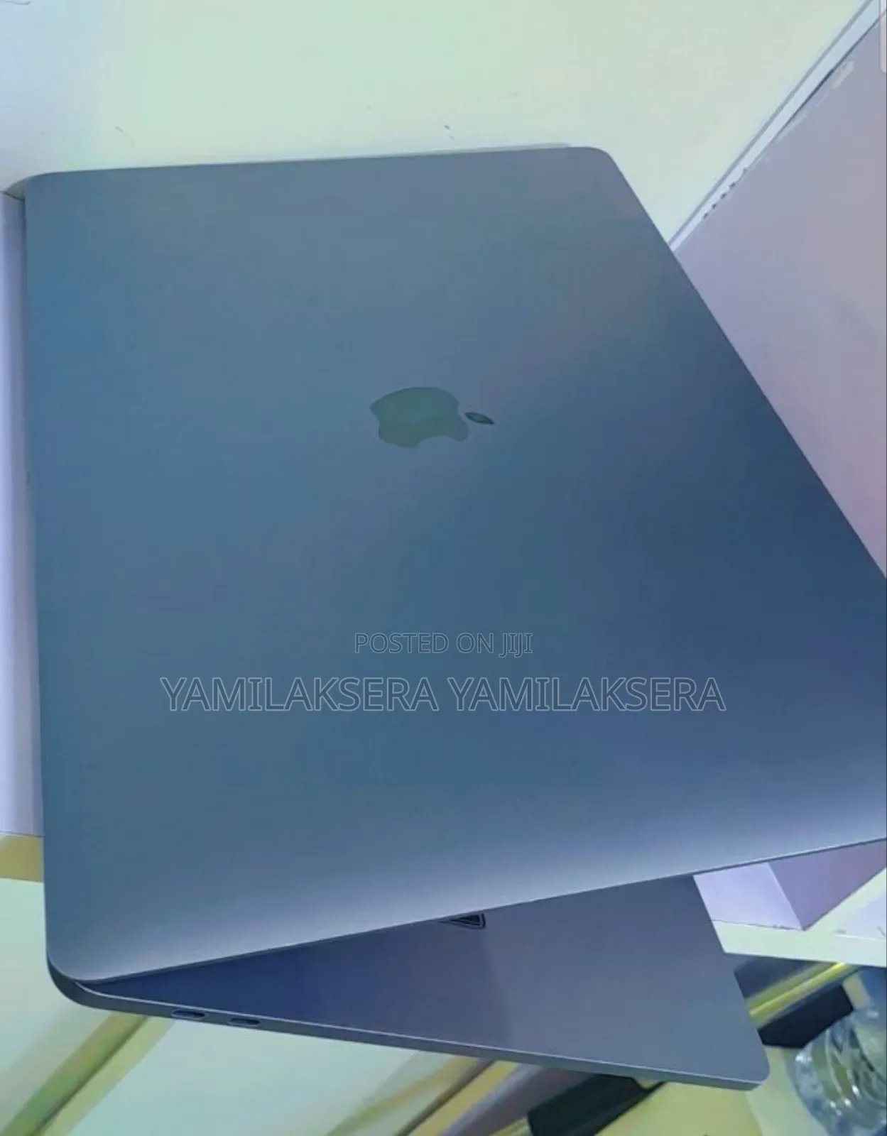 New Laptop Apple MacBook Pro 2017 16GB Intel Core I7 SSD 512GB