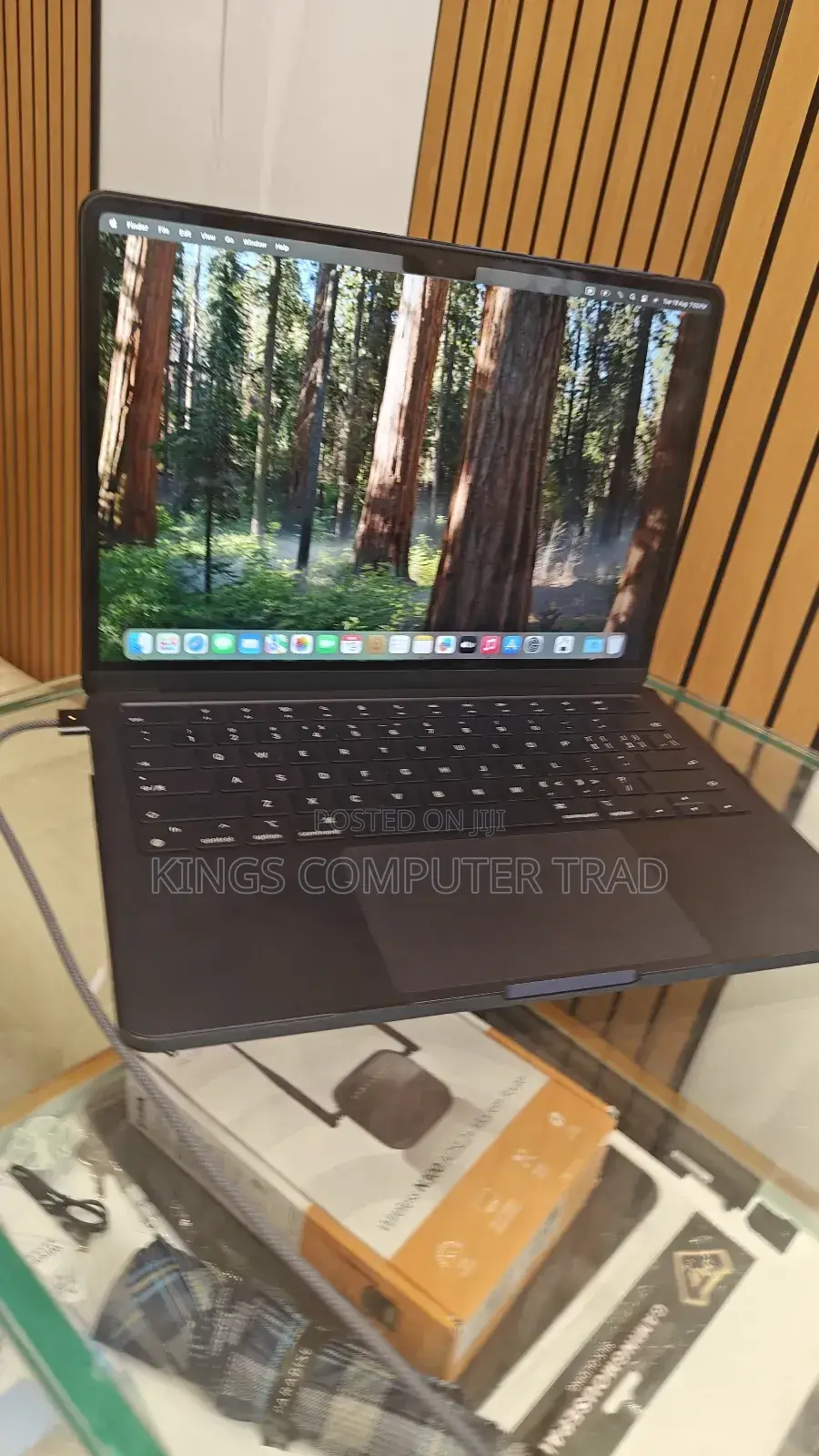 New Laptop Apple MacBook Air 2022 M2 8GB Intel Core M2 SSD 256GB