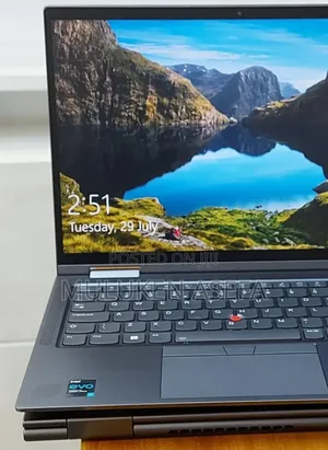 Photo - New Laptop Lenovo Thinkpad X1 Yoga 32GB Intel Core I7 SSD 512GB