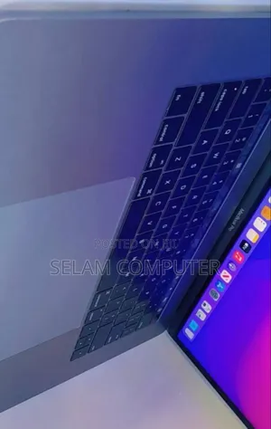 New Laptop Apple MacBook Pro 2017 16GB Intel Core I7 SSD 512GB