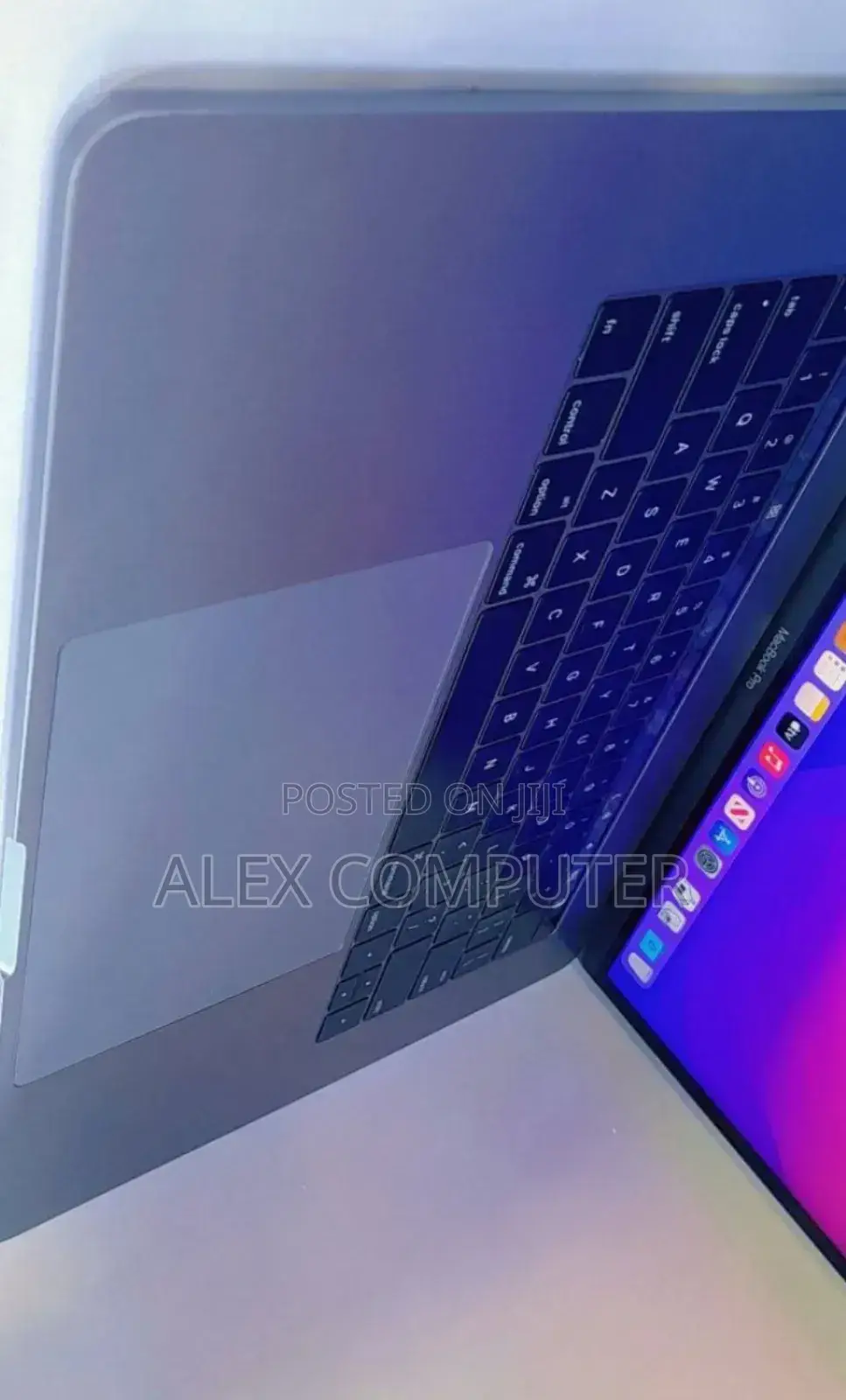 New Laptop Apple MacBook Pro 2017 16GB Intel Core I7 SSD 512GB