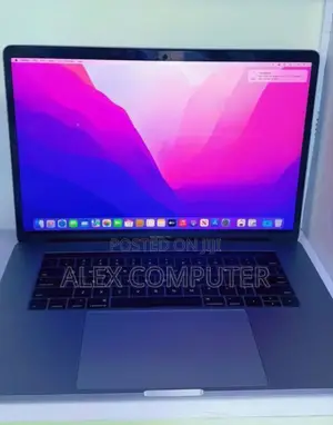 New Laptop Apple MacBook Pro 2017 16GB Intel Core I7 SSD 512GB