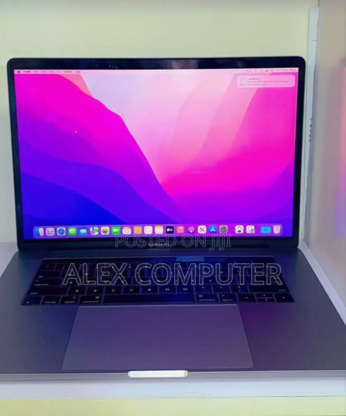 New Laptop Apple MacBook Pro 2017 16GB Intel Core I7 SSD 512GB