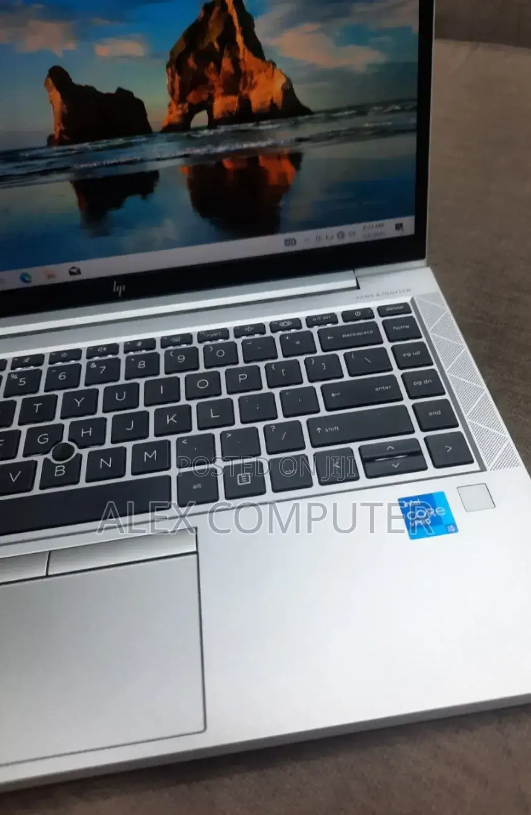 New Laptop HP EliteBook 840 G8 16GB Intel Core I5 SSD 512GB