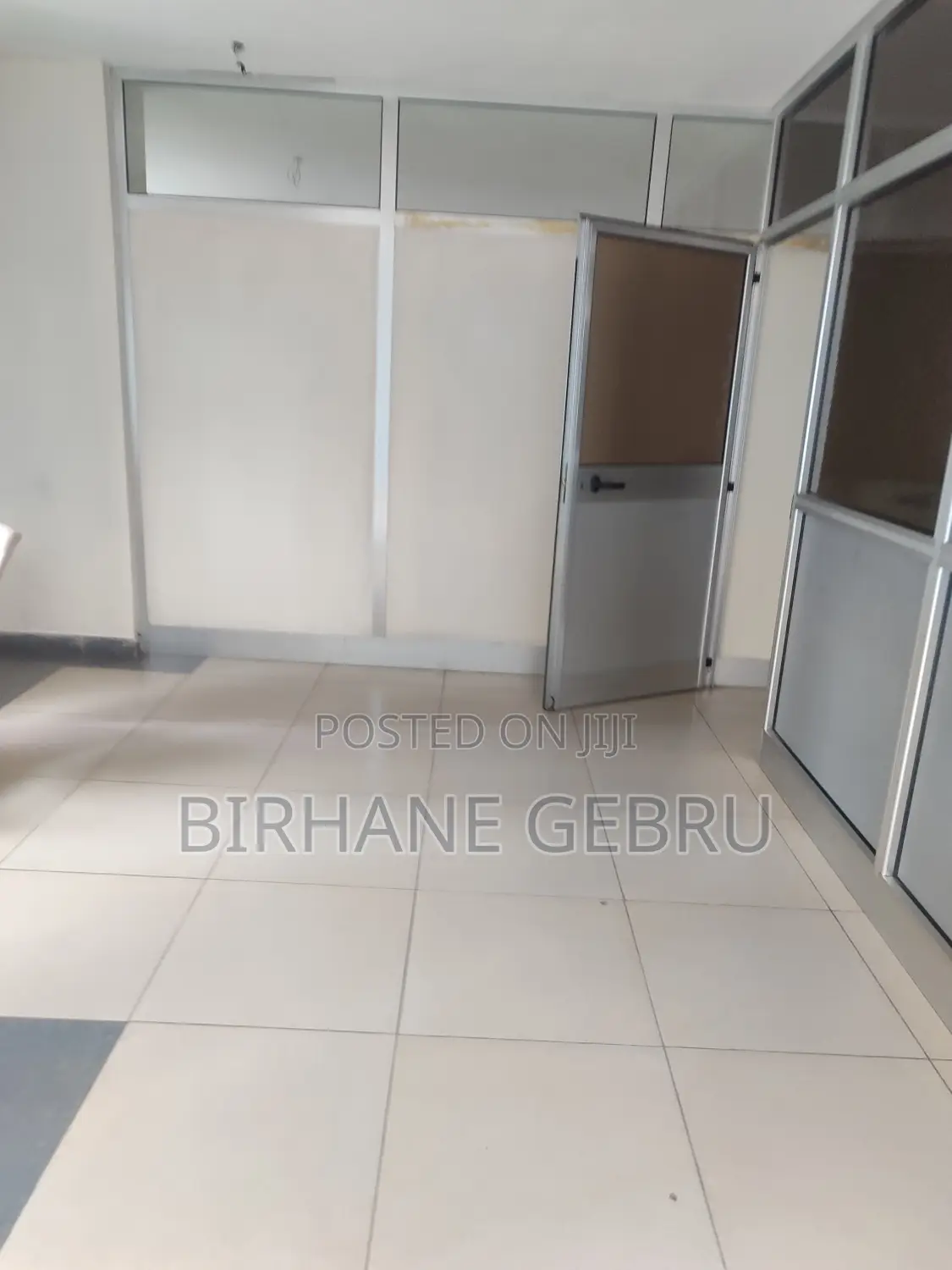 Complex Apartiment Rent for Bank Show Room Training and Other Busines