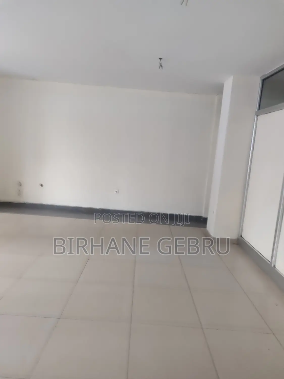 Complex Apartiment Rent for Bank Show Room Training and Other Busines