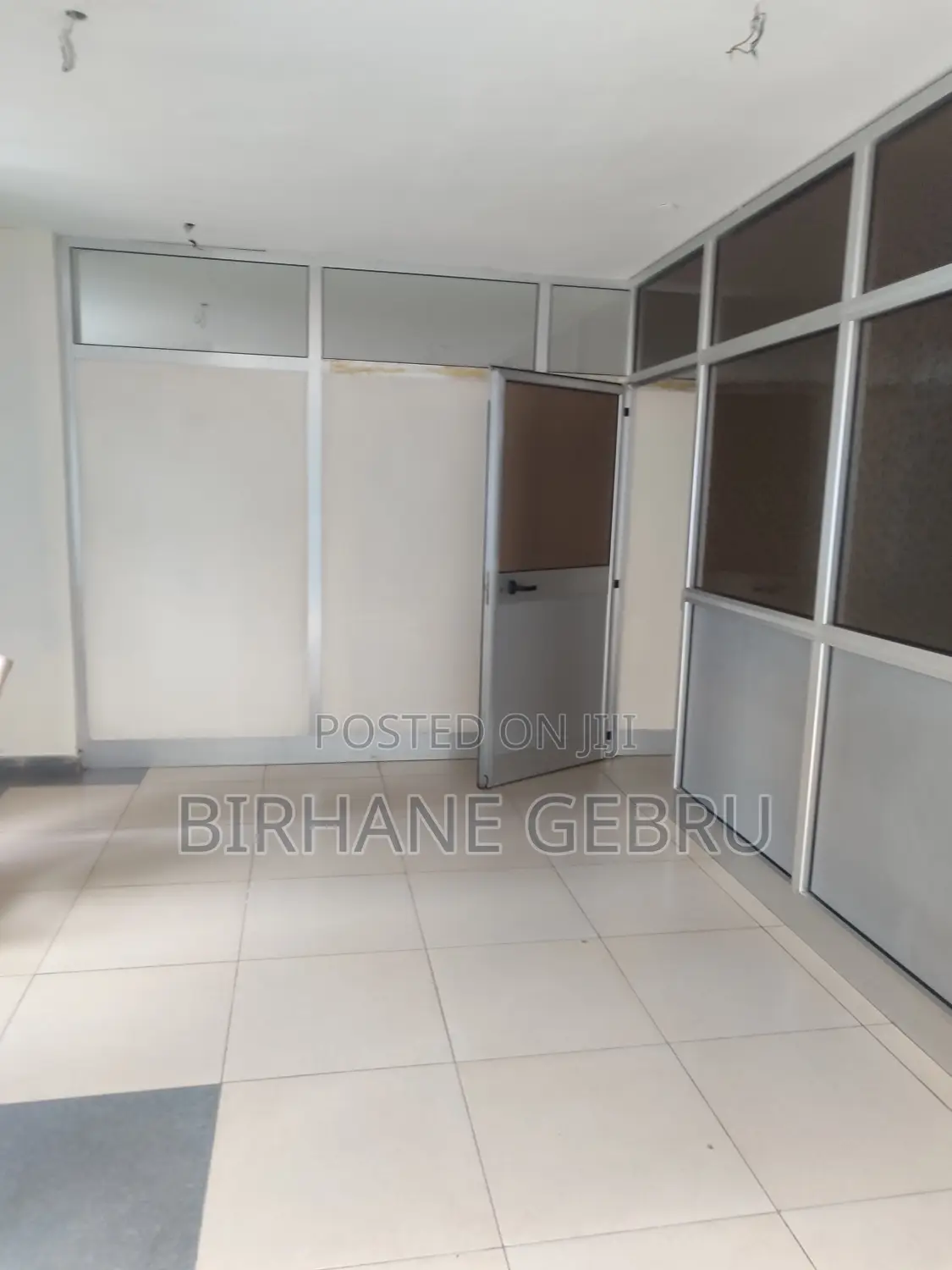 Complex Apartiment Rent for Bank Show Room Training and Other Busines