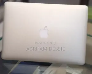 New Laptop Apple MacBook Air 2017 8GB Intel Core I5 SSD 256GB