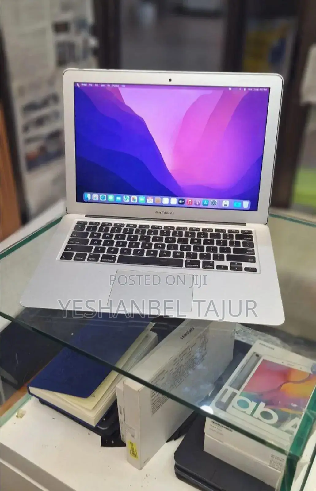 New Laptop Apple MacBook Air 2017 8GB Intel Core I5 SSD 256GB