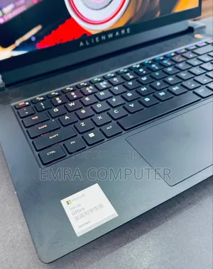 New Laptop Alienware M15 R3 16GB Intel Core I7 SSD 1T