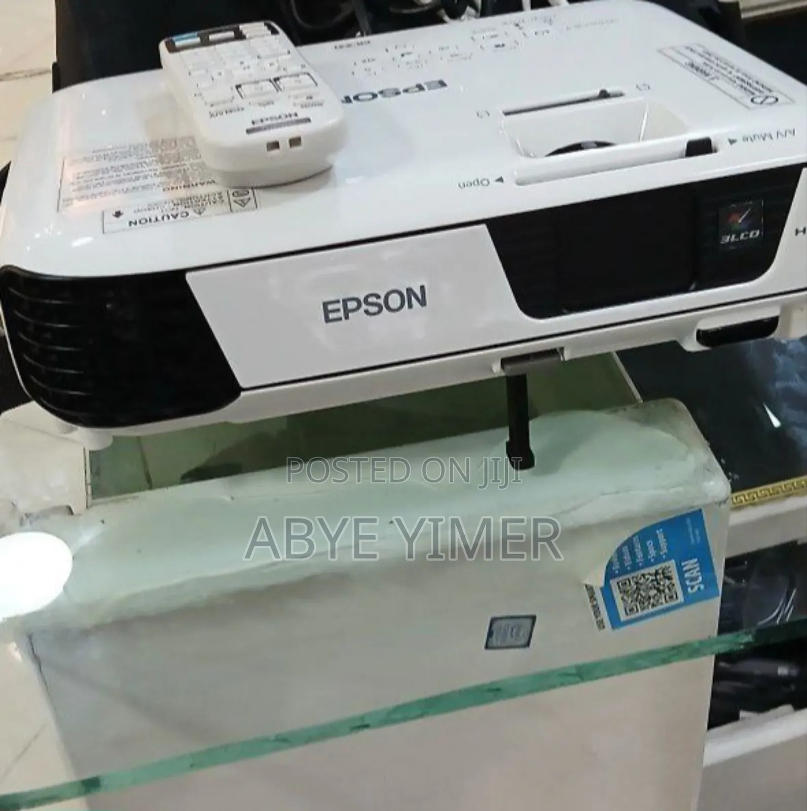 Epson Projector With Remote Model Name: Eb-X31 Hardware Interface: