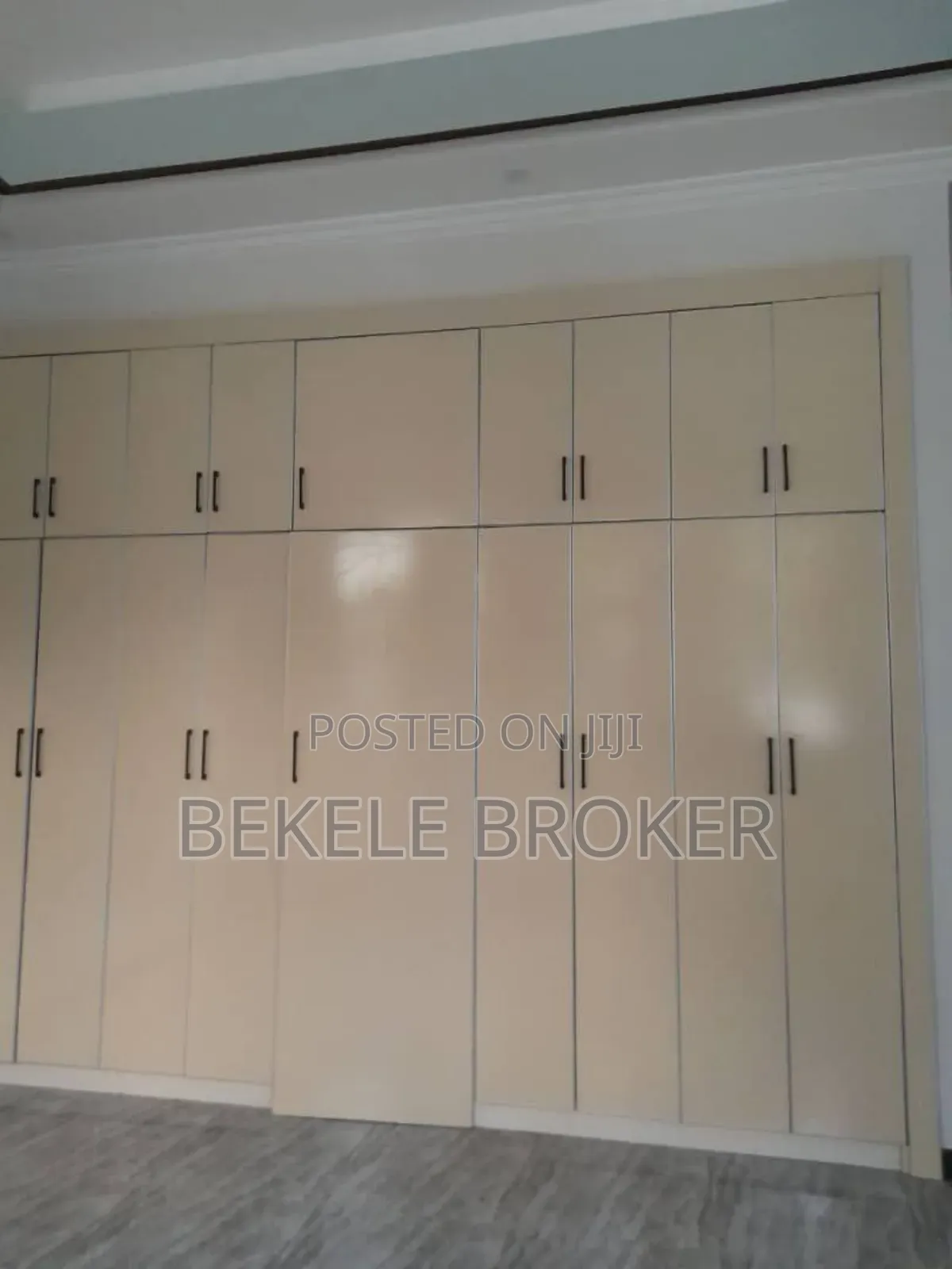 Furnished 4bdrm Apartment in አፓርትመንት, Bole for sale