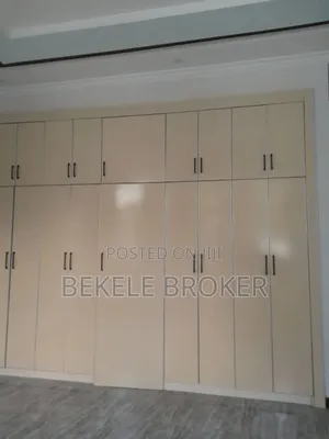 Furnished 4bdrm Apartment in አፓርትመንት, Bole for sale